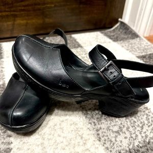 b.o.c women’s clogs